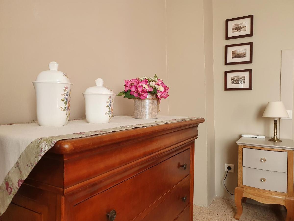 Ferienhaus L'angelus, De Charme Au Coeur Du Vieux Village De