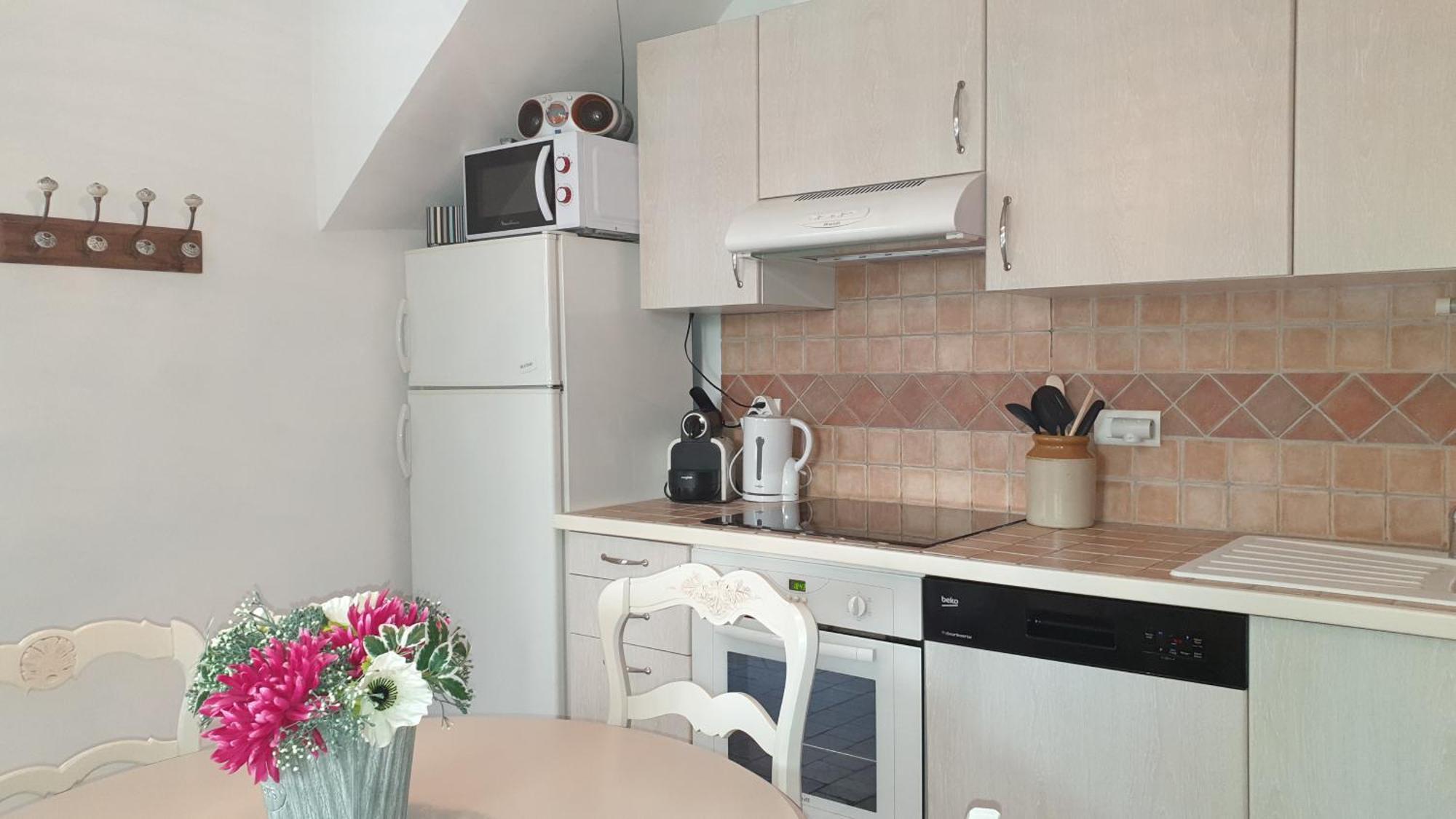 Ferienhaus L'angelus, De Charme Au Coeur Du Vieux Village De