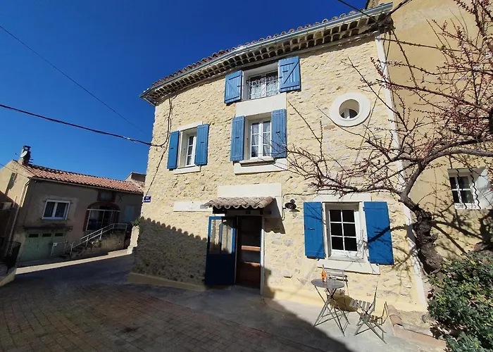 L\'angélus, gîte de charme au coeur du vieux village de Sablet